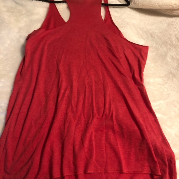 Red tank with stitching - Picture 2 of 2